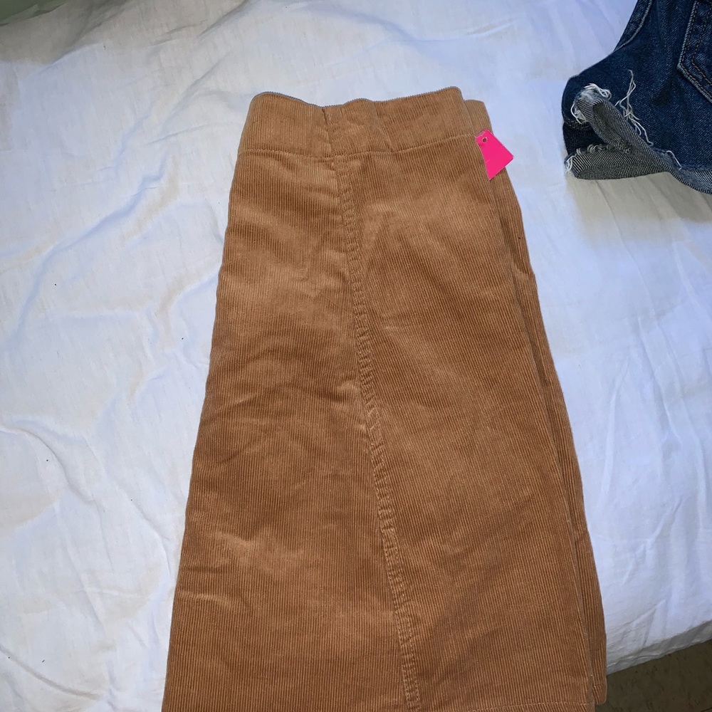 Button Skirt - Picture 2 of 2